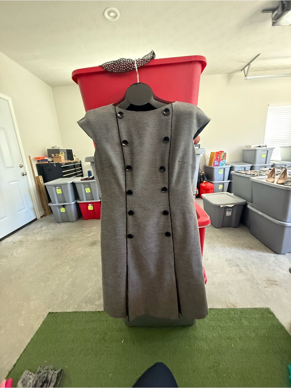 Classic Grey Double-Breasted Sheath Dress mp80